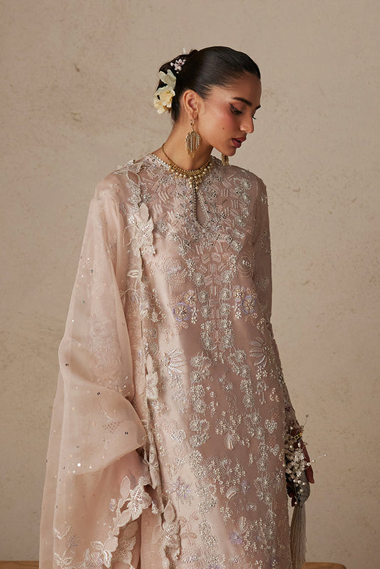 Suffuse Sarv blush pink detail 2