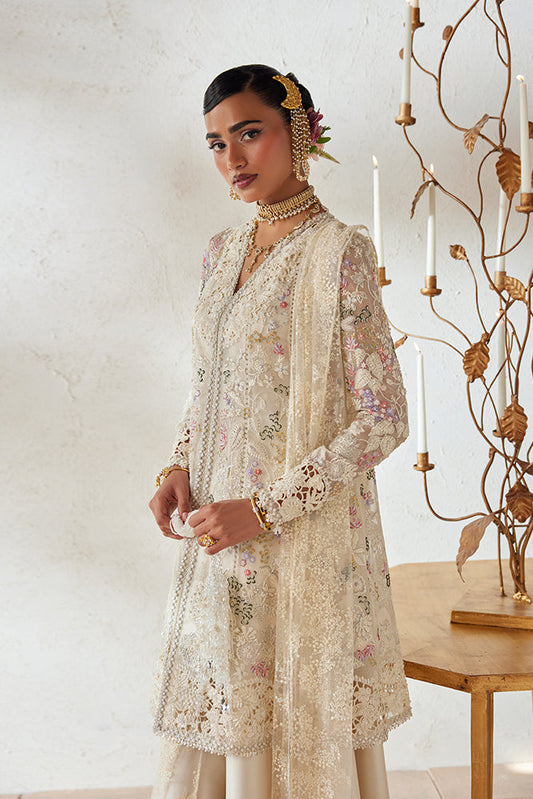 Suffuse Rosha cloud white detail 2