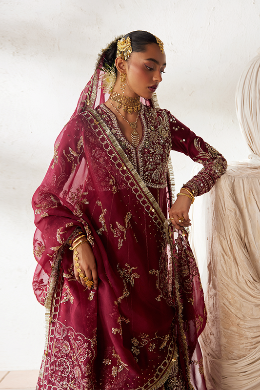 Suffuse Nusha deep red detail 2