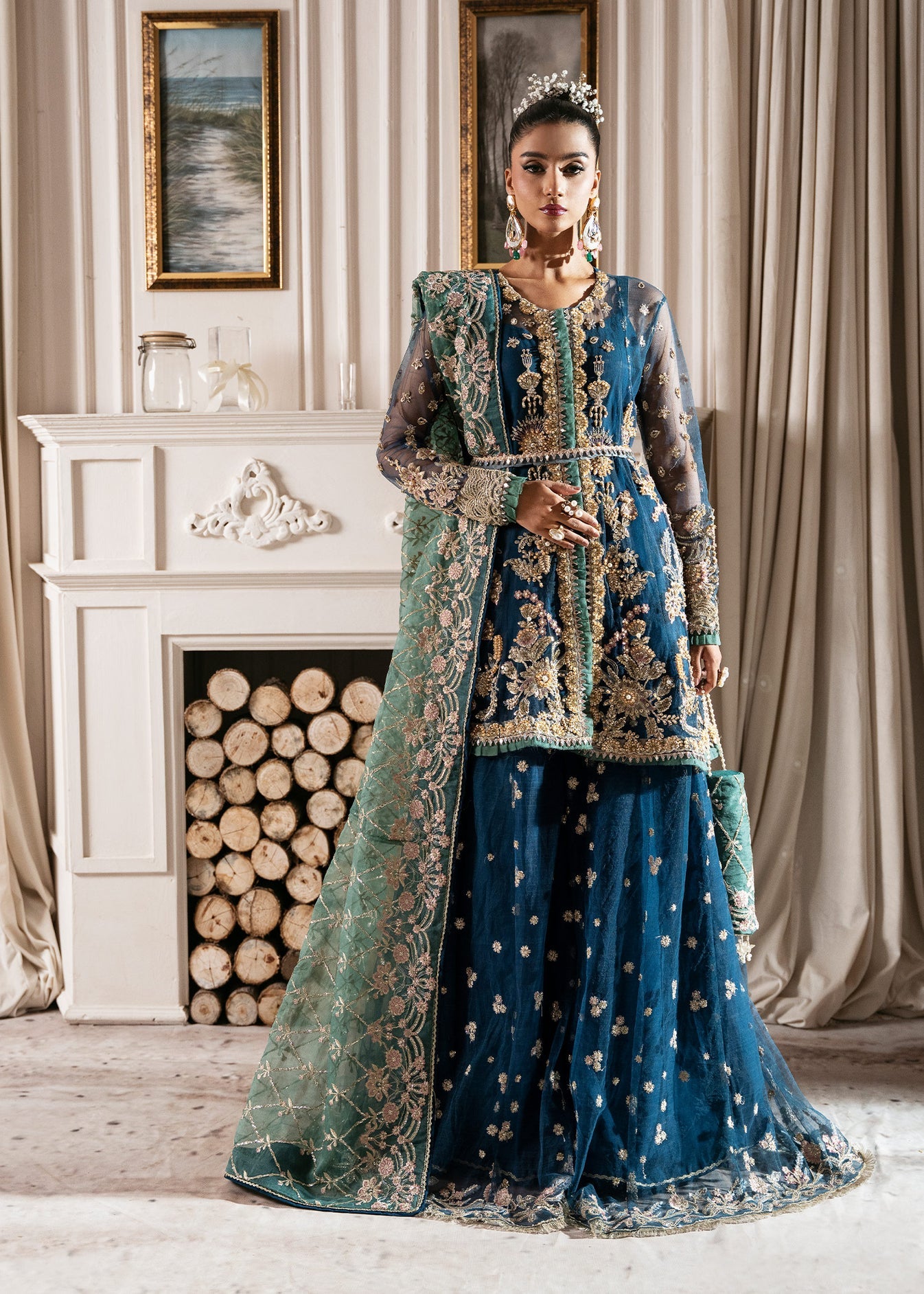REGAL SAPPHIRE L / WITHOUT EMBELLISHMENTS / STITCHED AS MODEL IN PICTURE