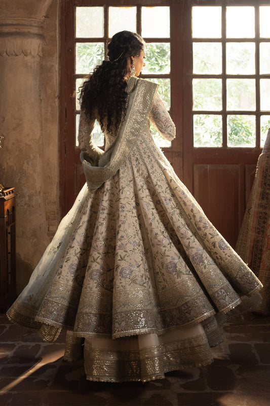 Nyra Raha Vasl '26 Pret stitched Pakistani designer outfit look 2