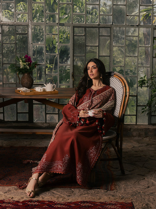 Izel SAHAL Musafir Winter '26 stitched Pakistani designer outfit look 2