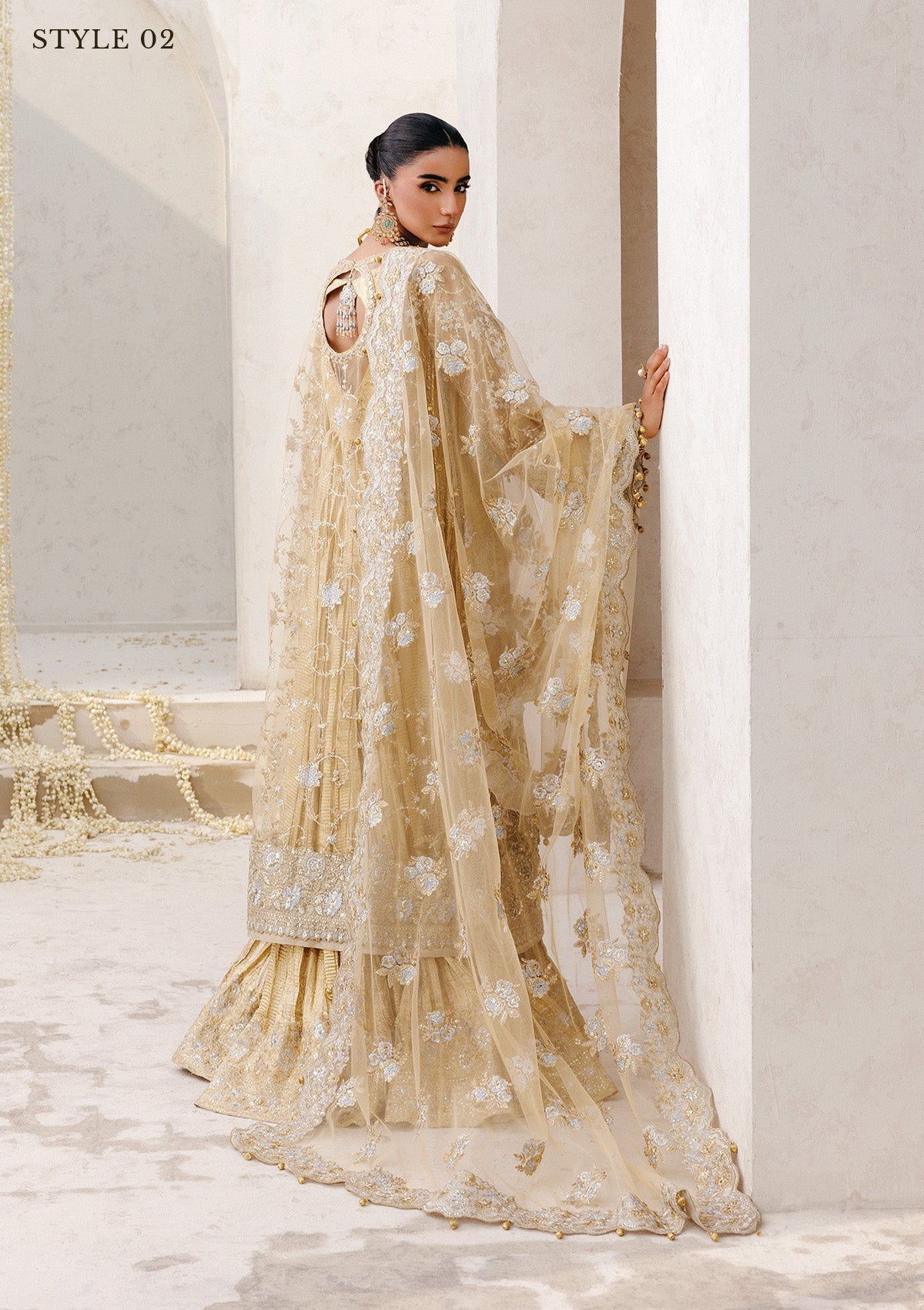 LOOK 06