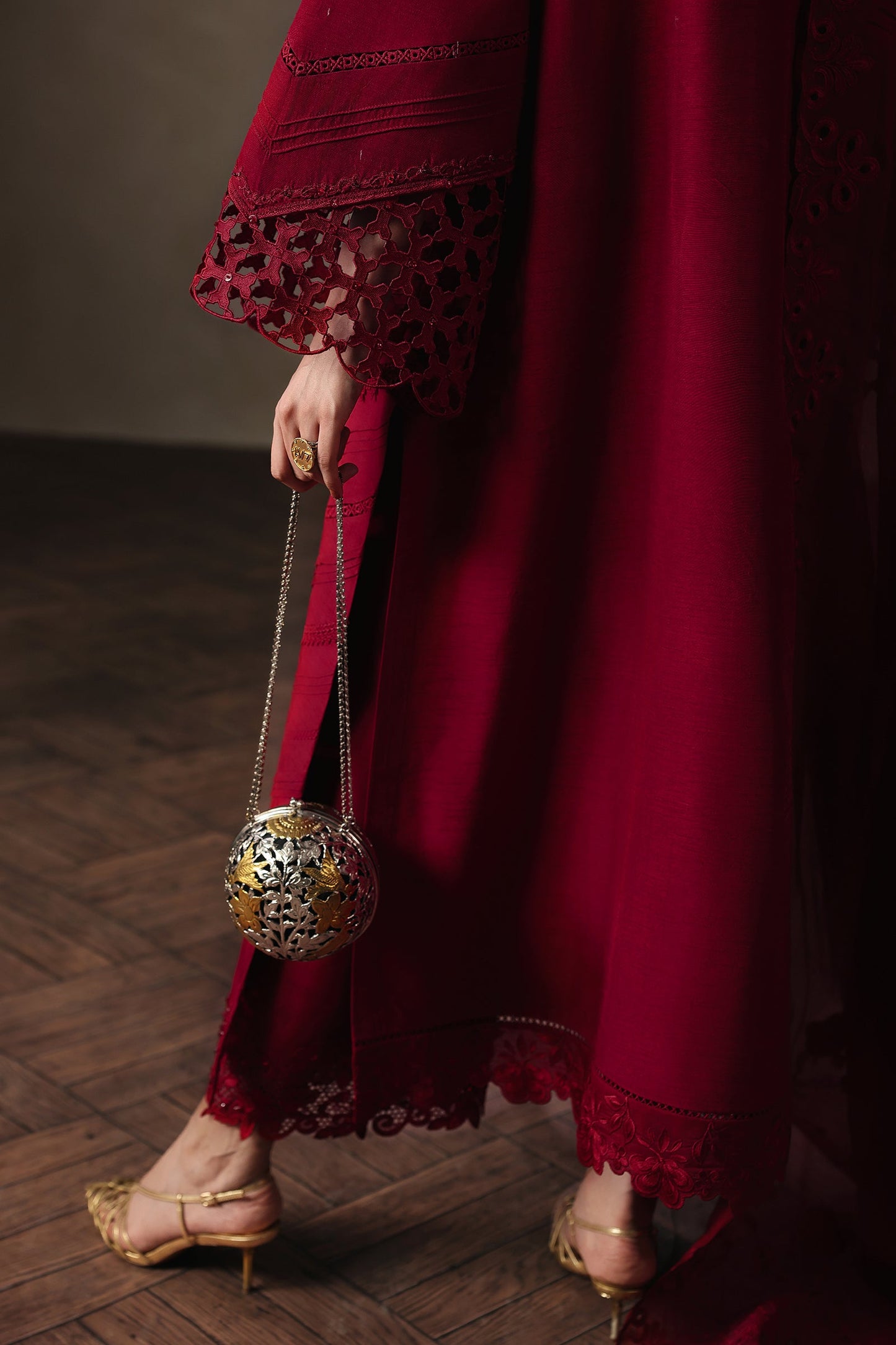 Qalamkar QLP-06 - Luna Luxury Pret '26 stitched Pakistani designer outfit look 12