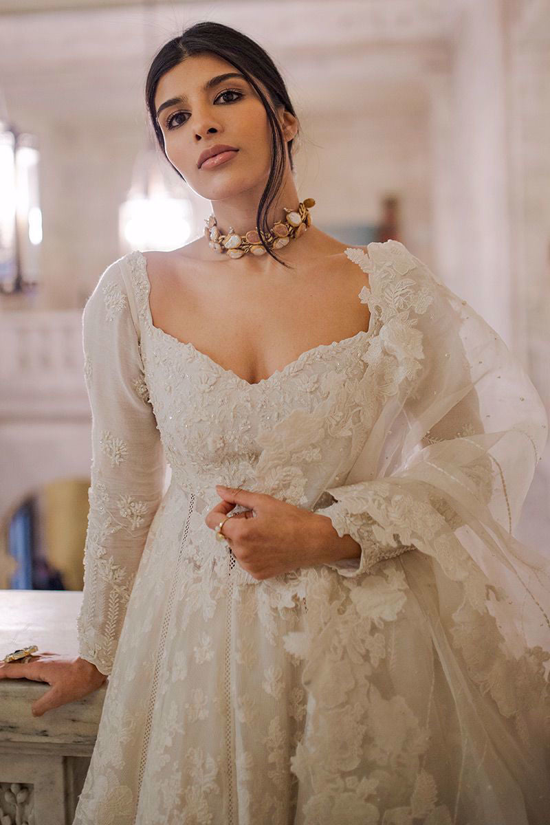 ZAINAB SALMAN - WHITE ROHMA 3 PIECE