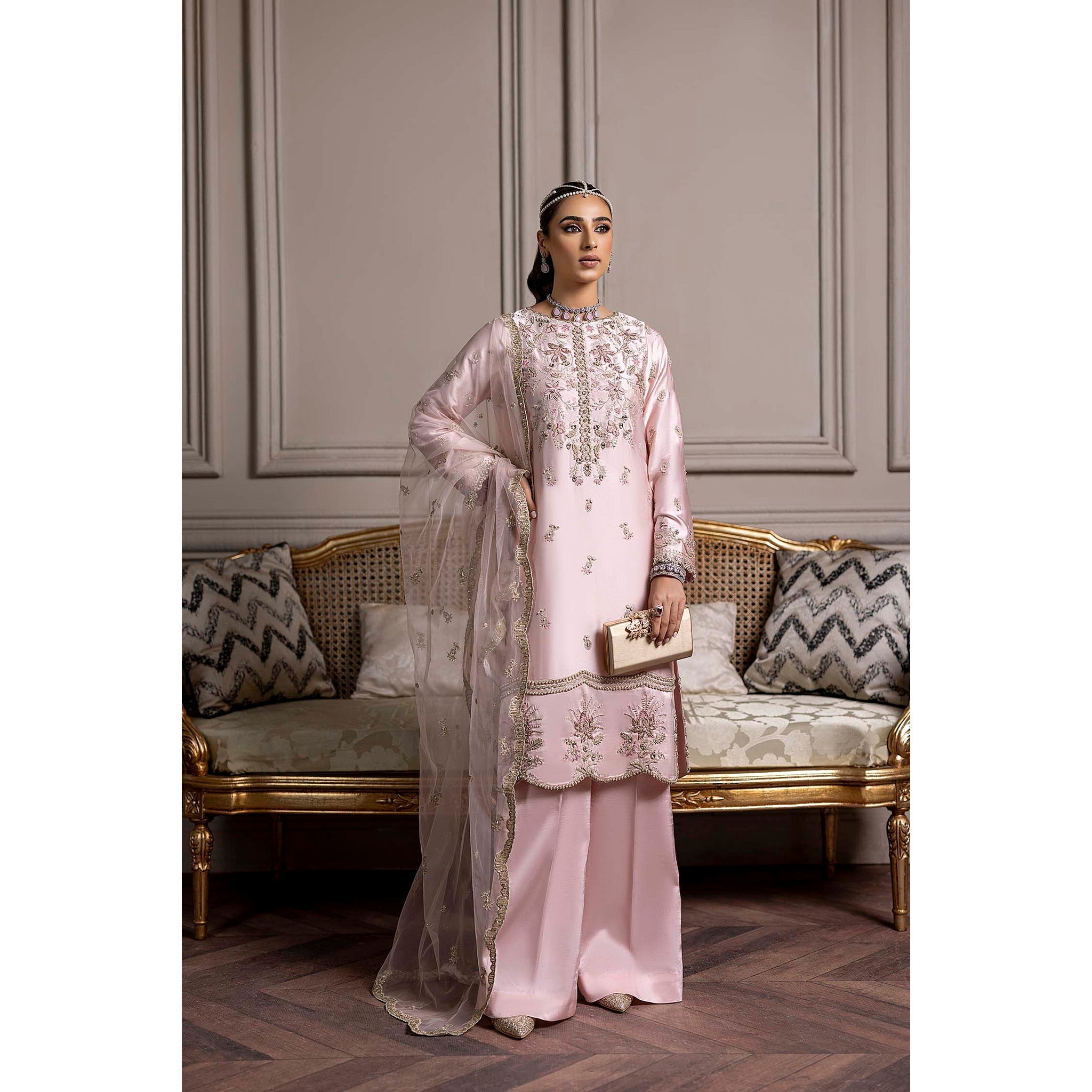 Nuriyaa | Luxe Formals | Iris