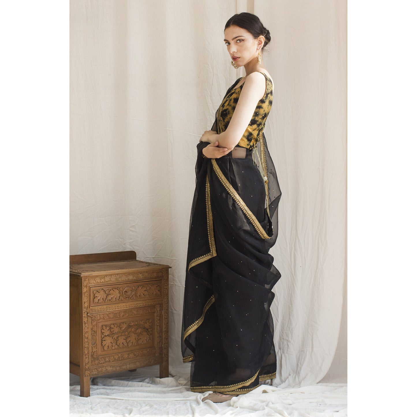 BLACK SAREE