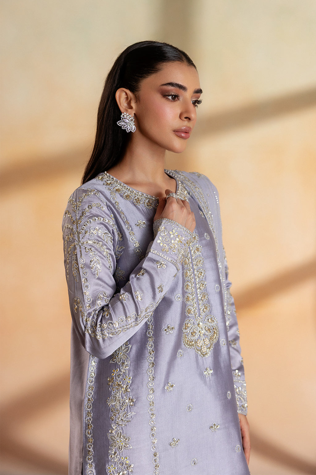 Emaan Adeel MAEVE Elara Sheesha Silk Pakistani designer outfit look 4