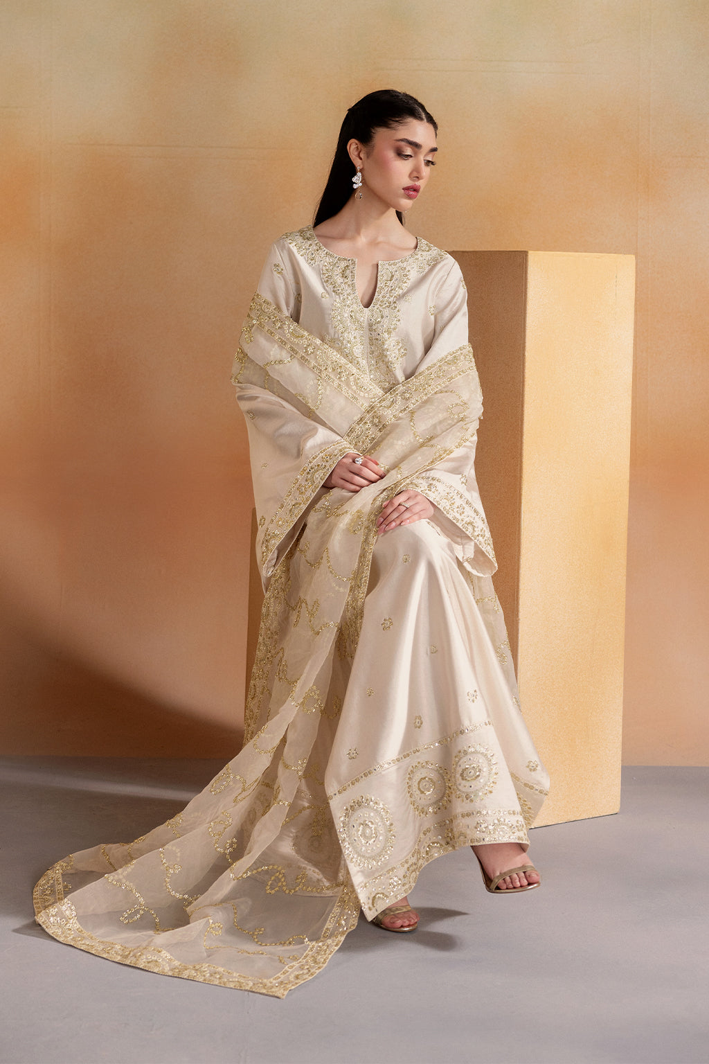 Emaan Adeel HAVEN Elara Sheesha Silk Pakistani designer outfit look 5