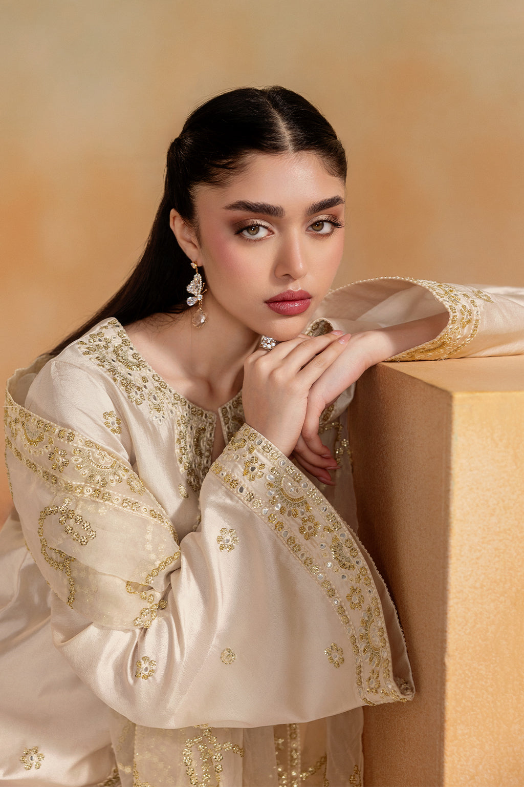 Emaan Adeel HAVEN Elara Sheesha Silk Pakistani designer outfit look 6