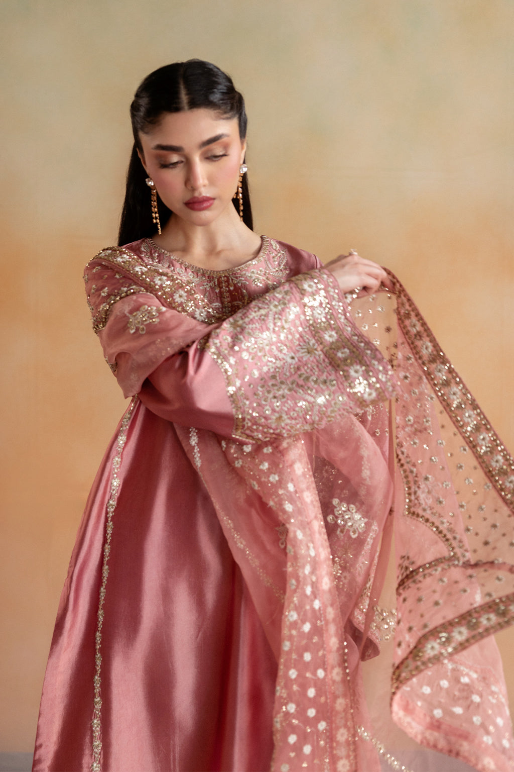 Emaan Adeel SIENNA Elara Sheesha Silk Pakistani designer outfit look 6