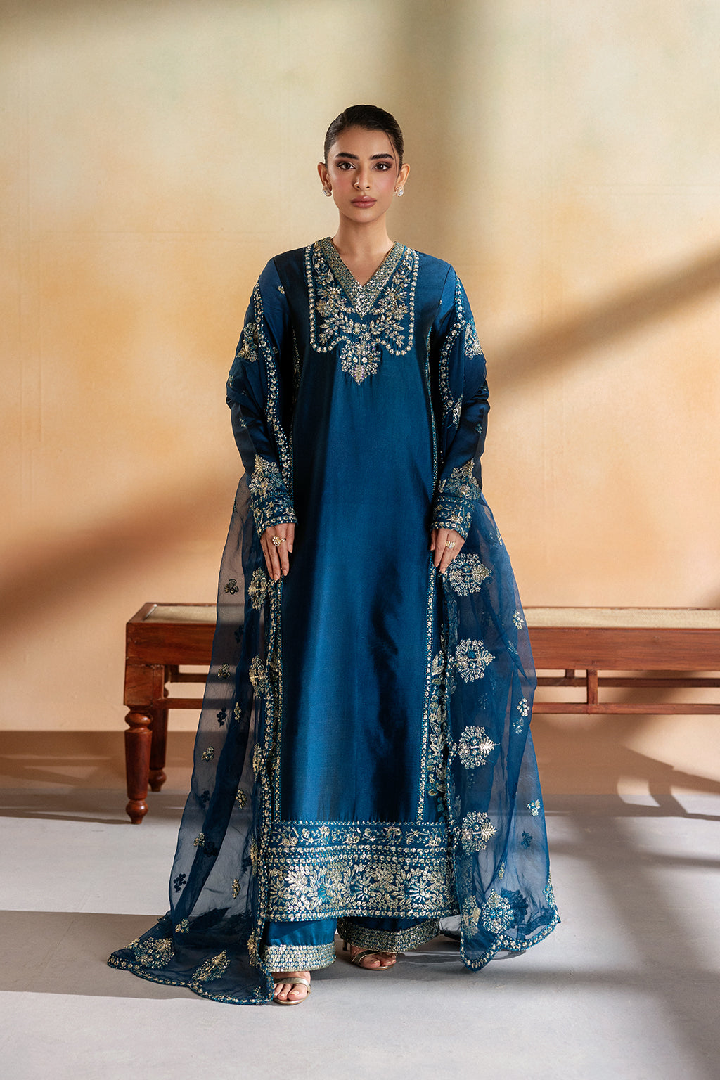 Emaan Adeel EDEN Elara Sheesha Silk Pakistani designer outfit look 2