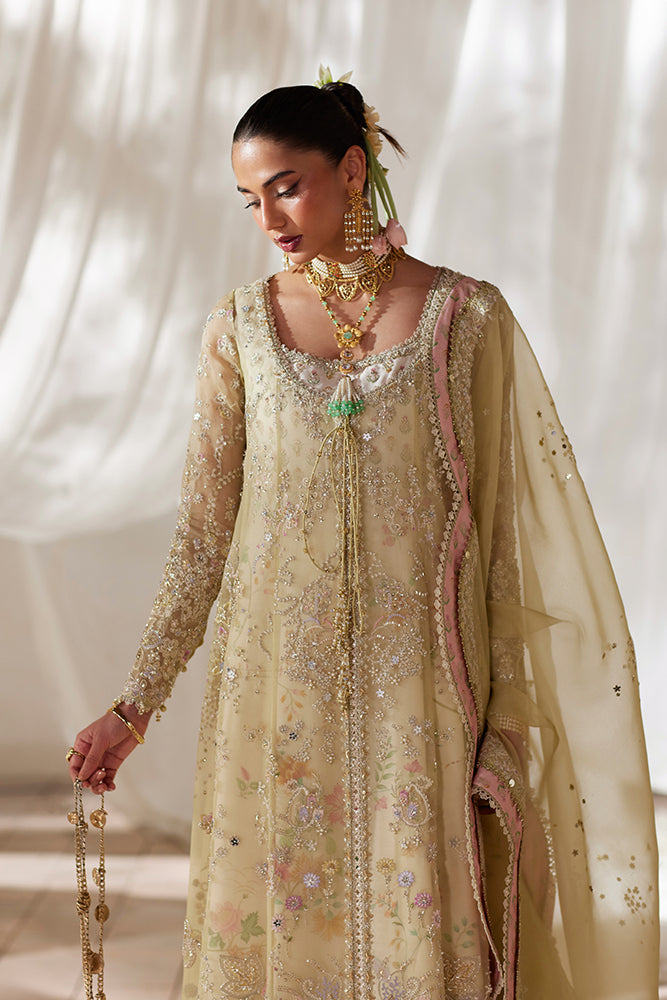 Suffuse Silvia pastel yellow detail 2