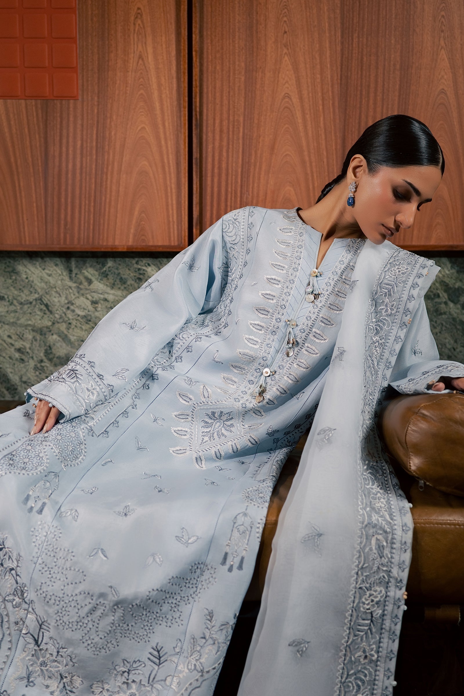 Zaha ÉLÉA (ZRW-21701) Silk Fall '26 Pret Pakistani designer outfit look 4