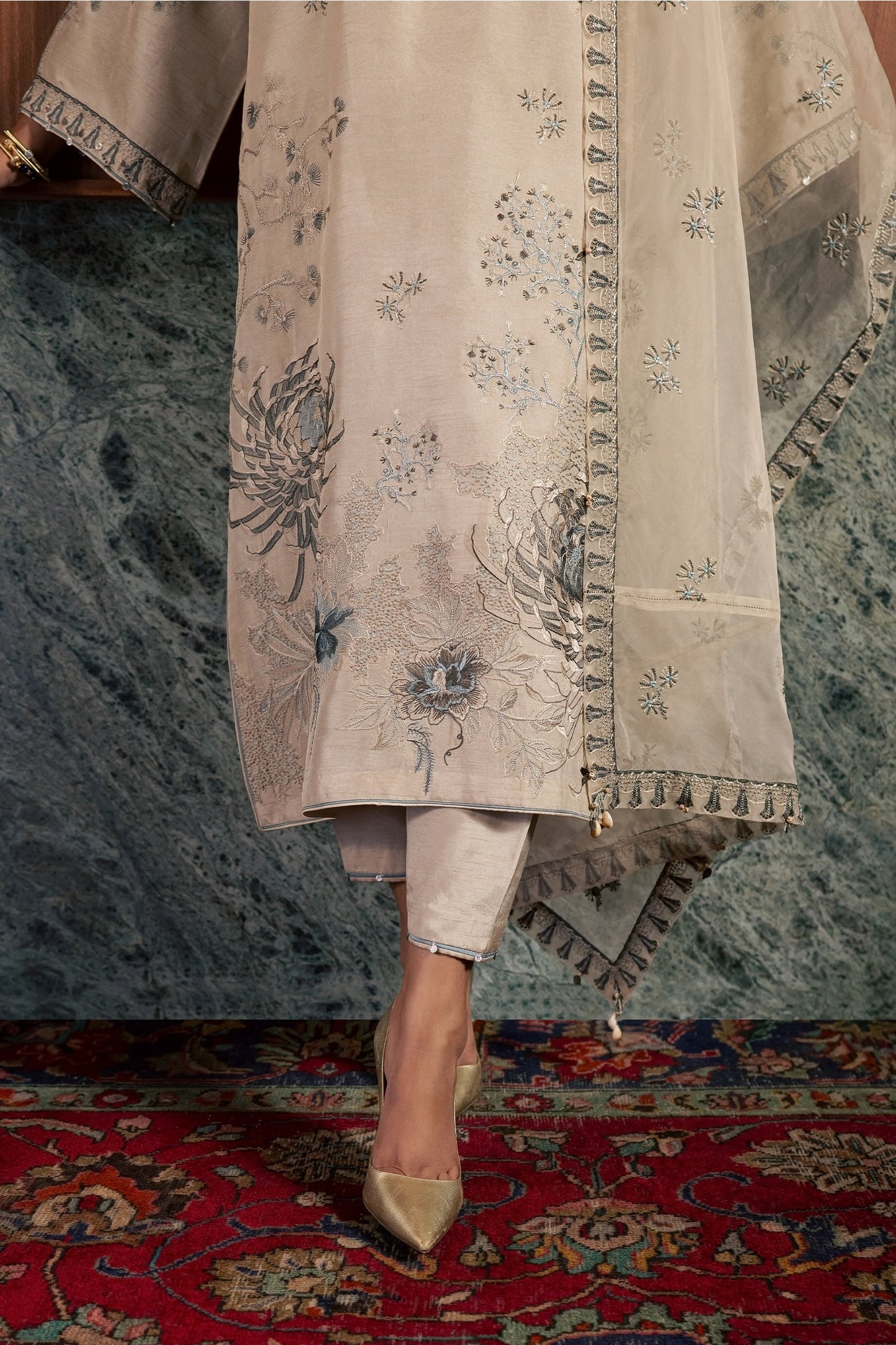 Zaha IRIS (ZRW-21702) Silk Fall '26 Pret Pakistani designer outfit look 5
