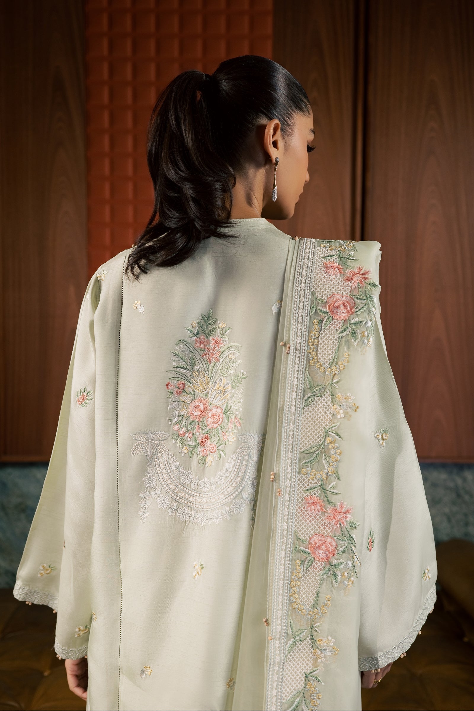 Zaha SERA (ZRW-21699) Silk Fall '26 Pret Pakistani designer outfit look 5