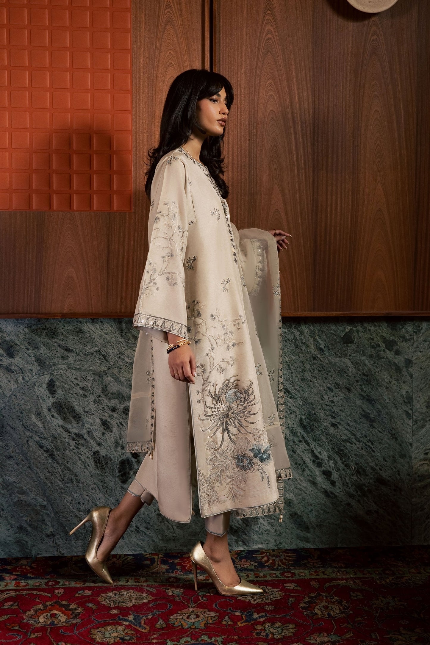 Zaha IRIS (ZRW-21702) Silk Fall '26 Pret Pakistani designer outfit look 3