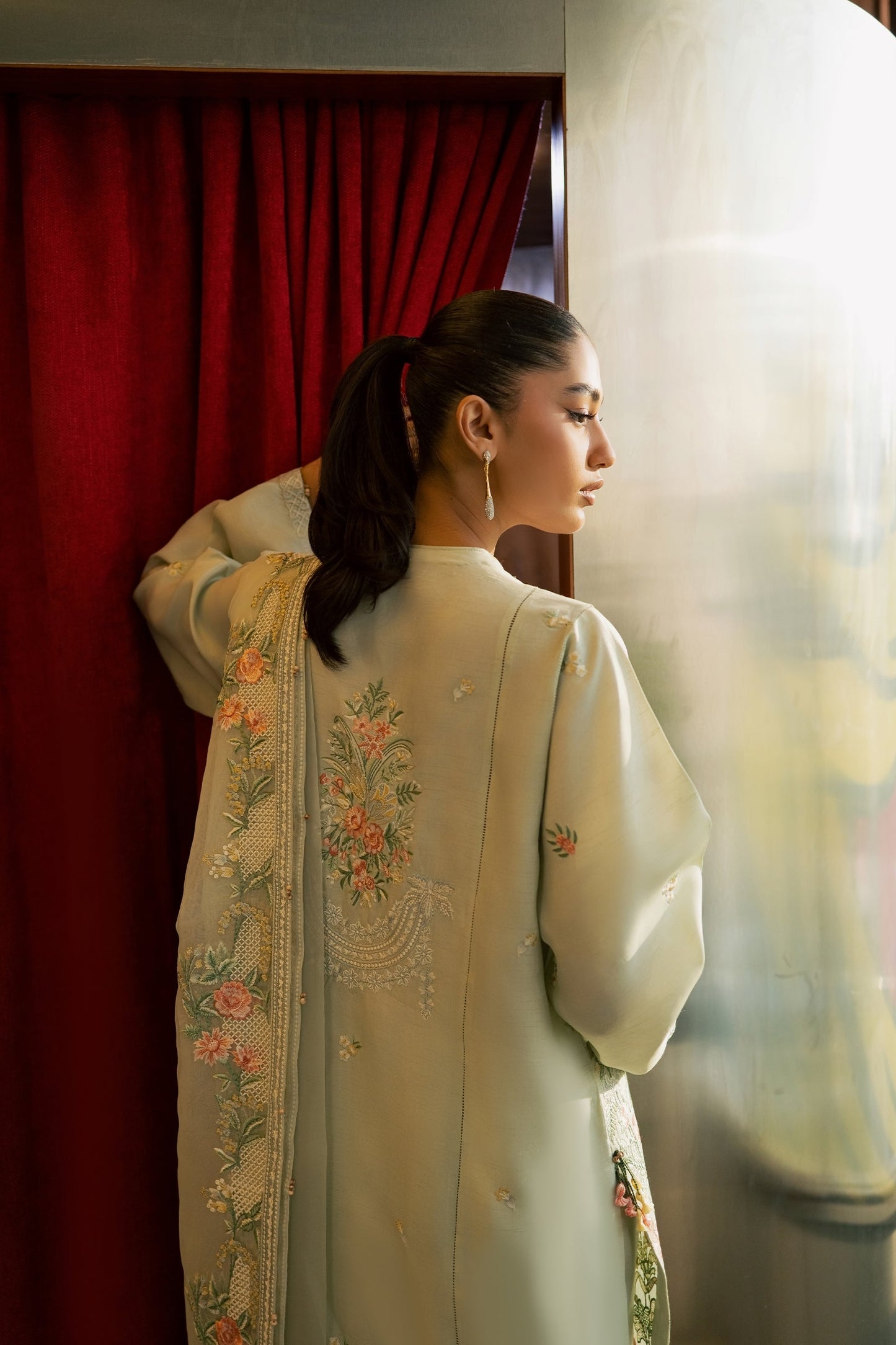 Zaha SERA (ZRW-21699) Silk Fall '26 Pret Pakistani designer outfit look 7