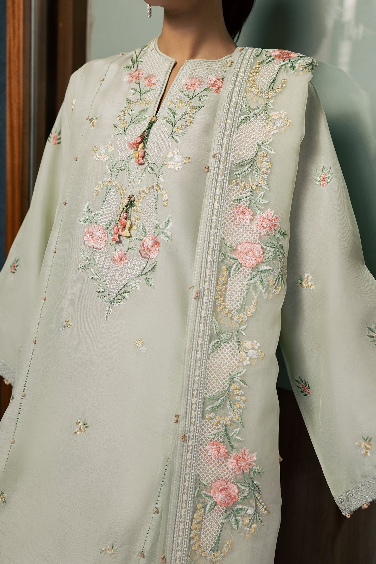 Zaha SERA (ZRW-21699) Silk Fall '26 Pret Pakistani designer outfit look 6