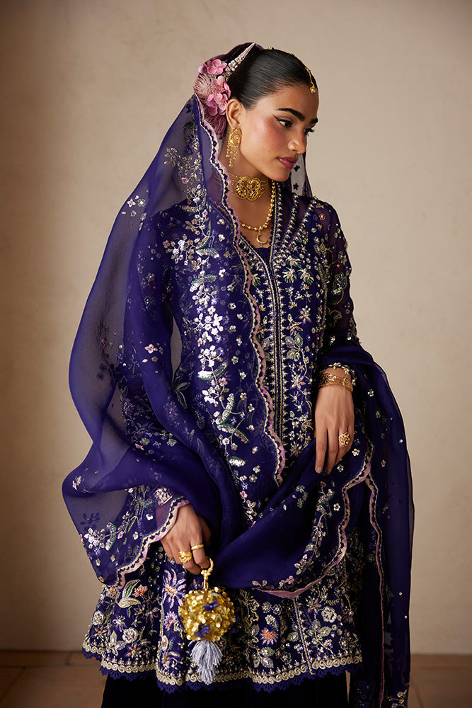 Suffuse Anoush violet detail 3