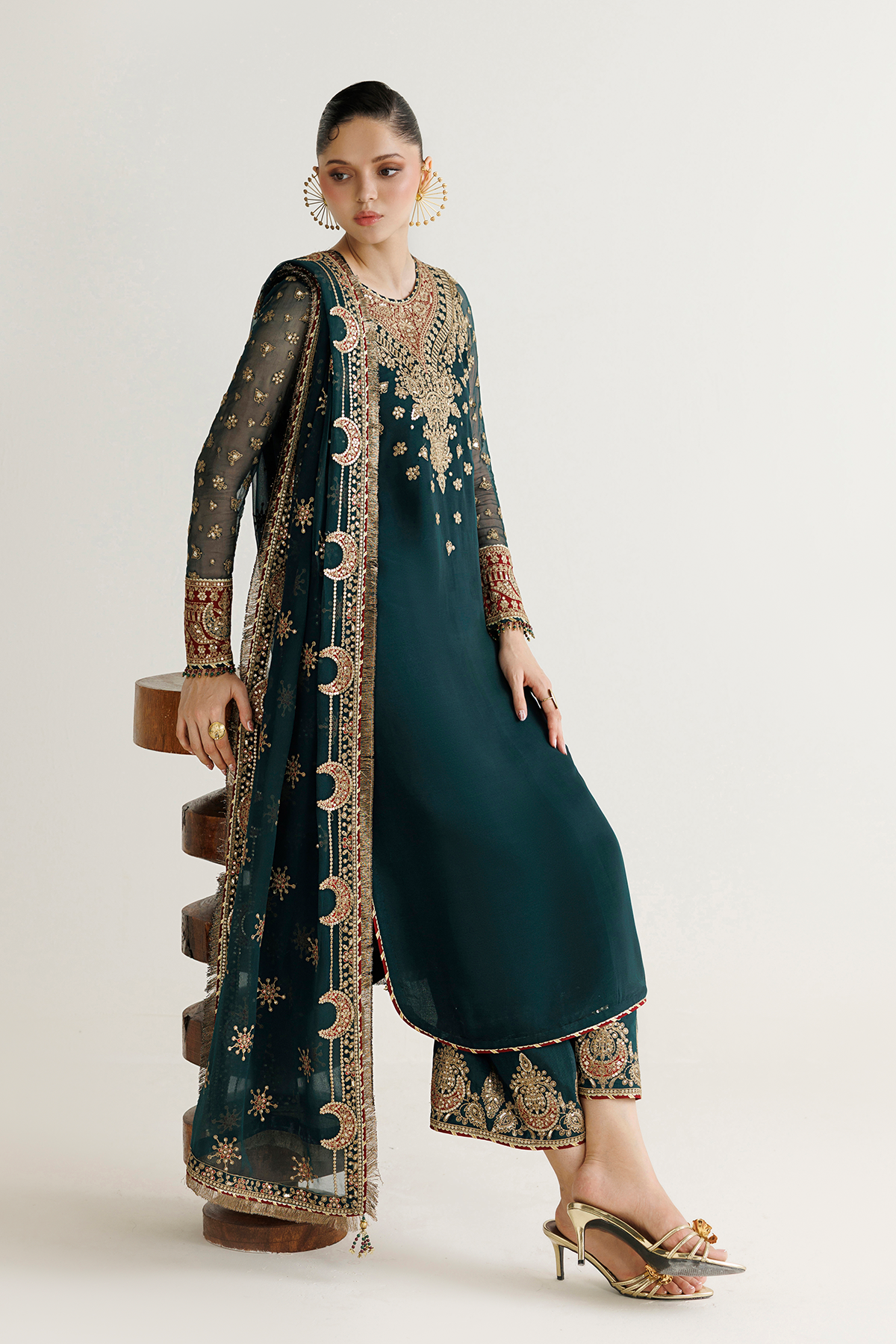 Jazmin EMBROIDERED CHIFFON UC-3139 Mirelle Luxury Formals '26 Pret Pakistani designer outfit look 3