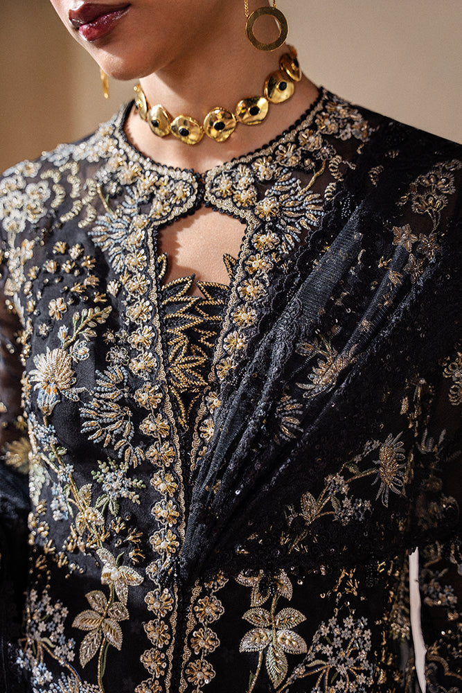 Suffuse Avinaa black detail 4