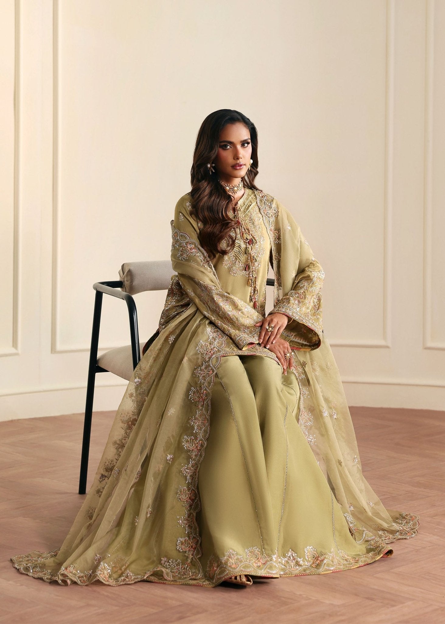 Kanwal Malik Vena Rea Luxury Pret '26 Pakistani designer outfit look 7