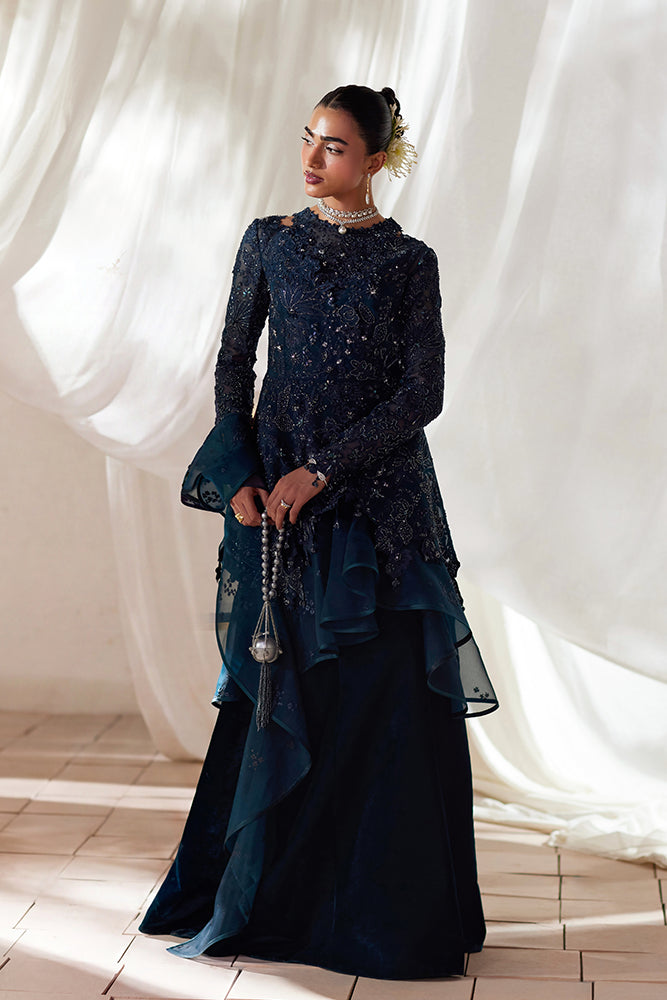 Suffuse Simorah teal blue detail 4