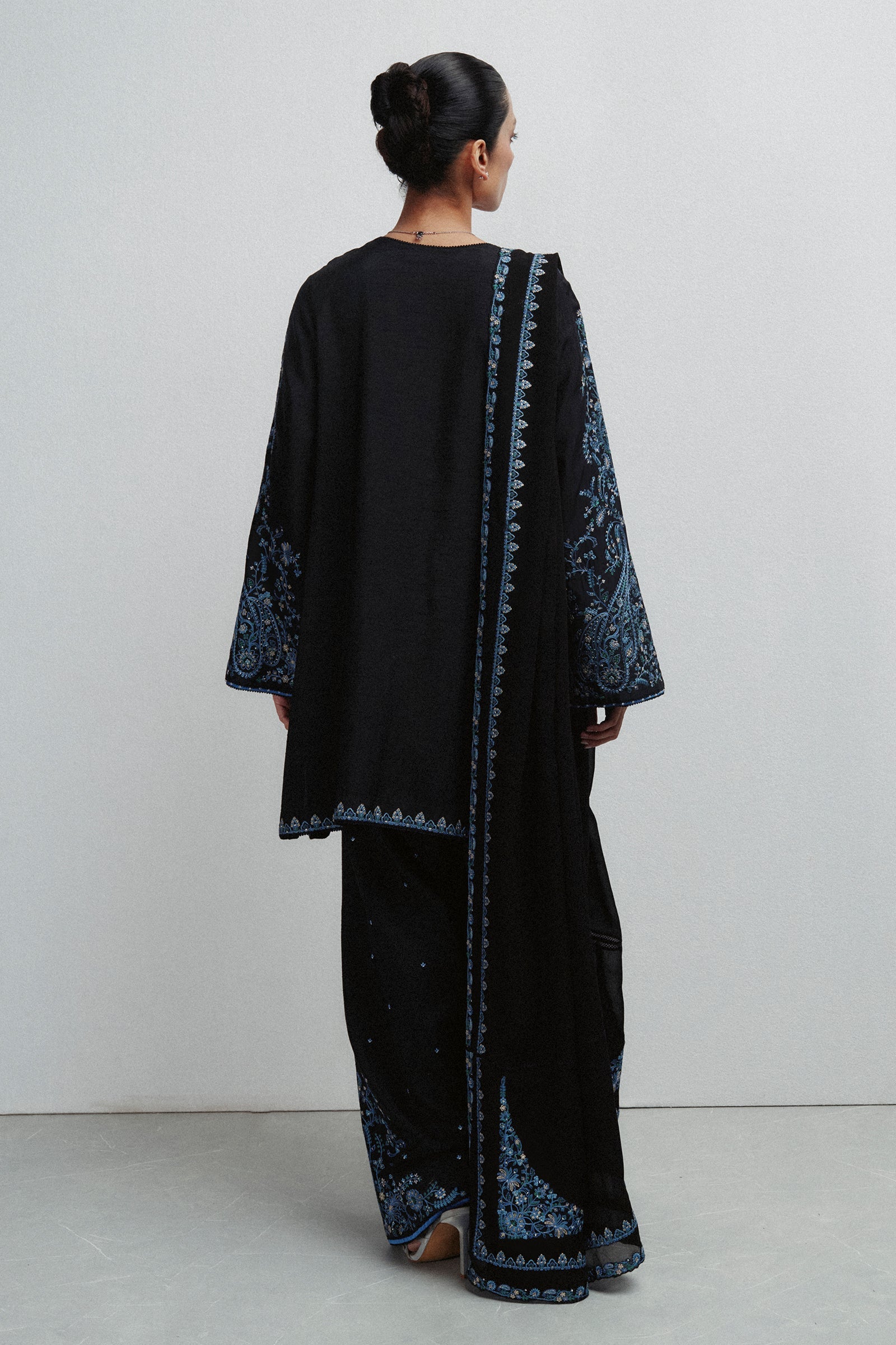 Zara Shahjahan Lapis Winter Festive 2026 Pret Pakistani designer outfit look 3
