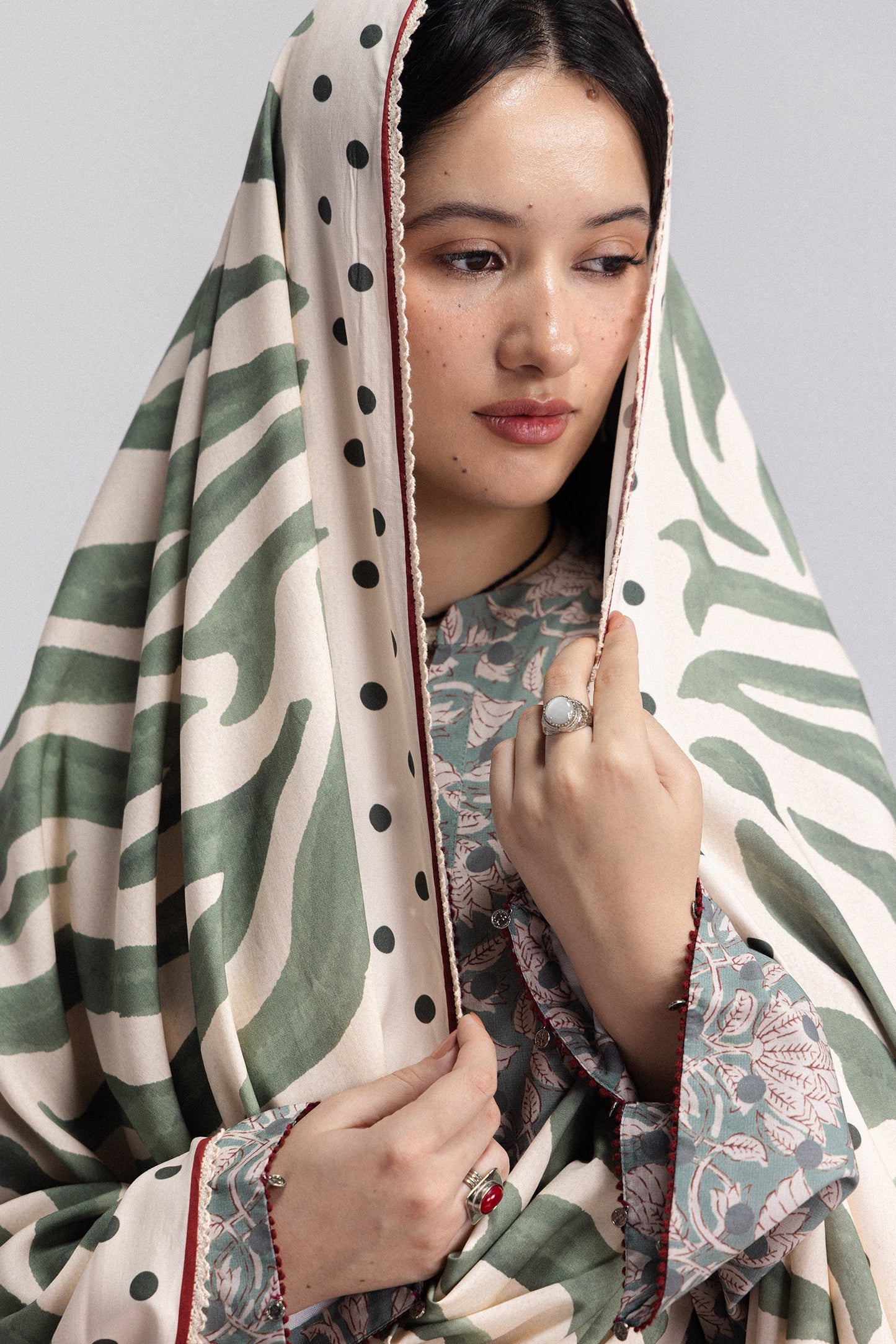 Coco By Zara Shahjahan Elowen-7A Coco By Zara Shahjahan | Prints Winter V4 '26 image 3