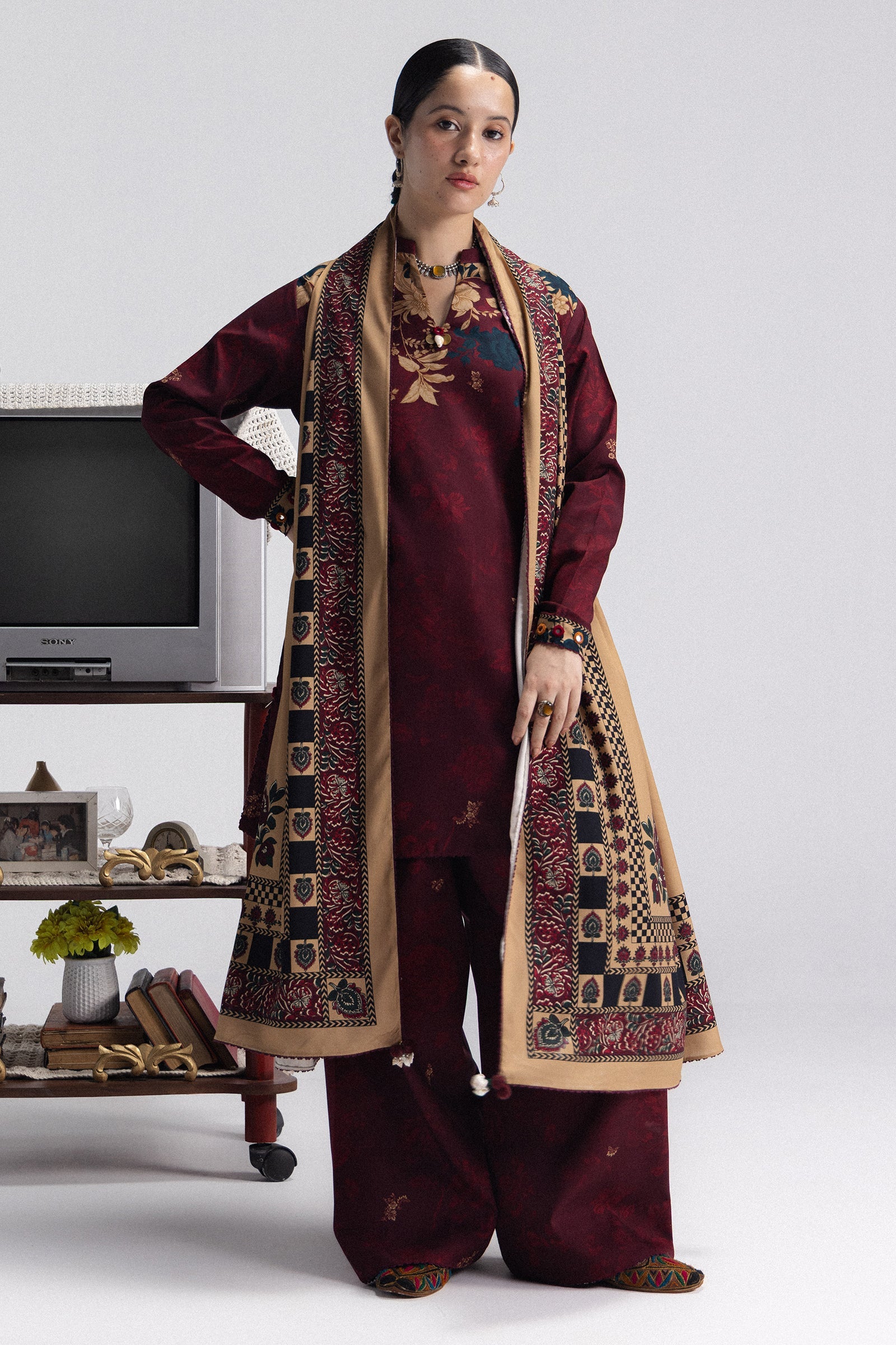 Coco By Zara Shahjahan Iris-8A Coco By Zara Shahjahan | Prints Winter V4 '26 image 4