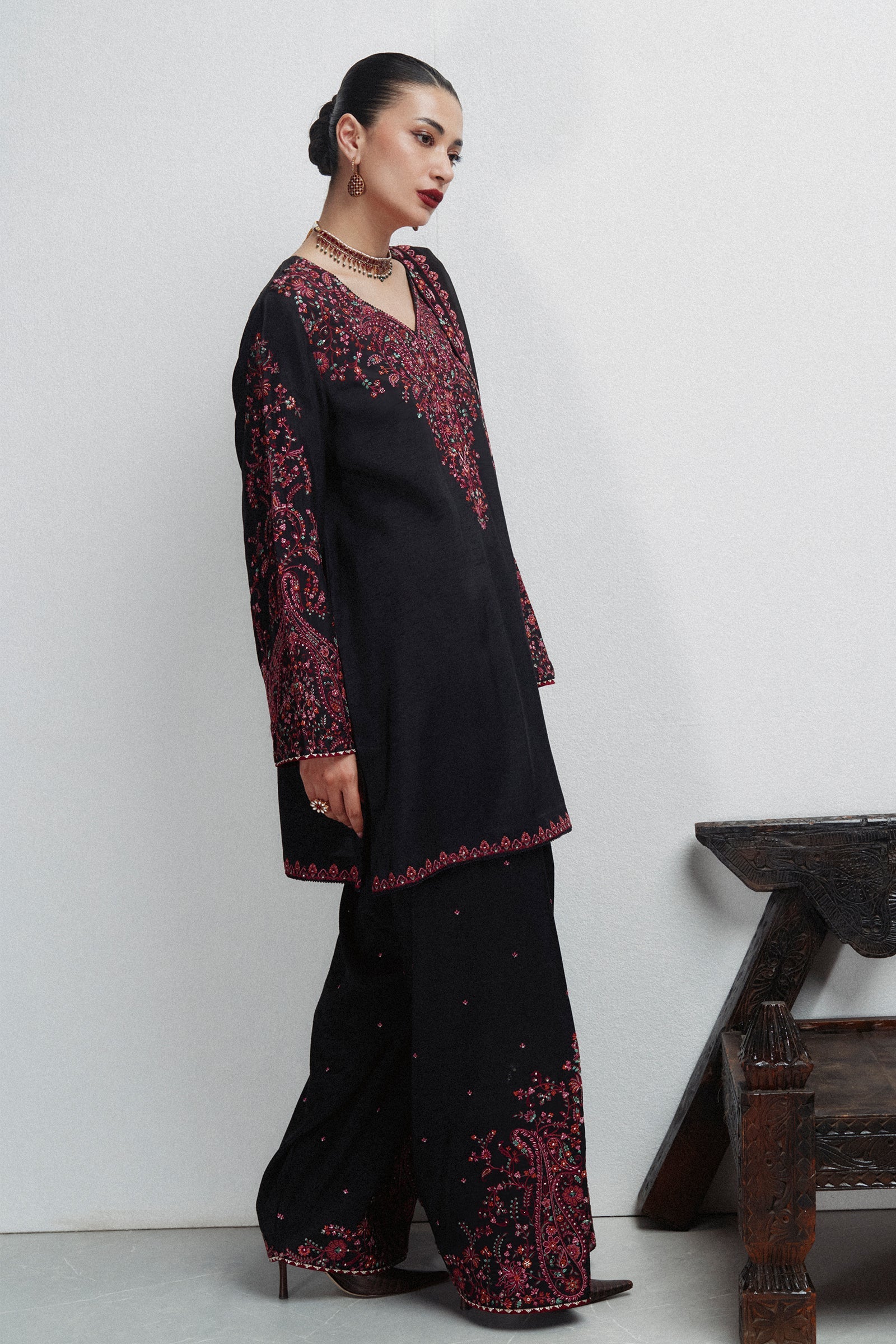 Zara Shahjahan Crimson Winter Festive 2026 Pret Pakistani designer outfit look 4