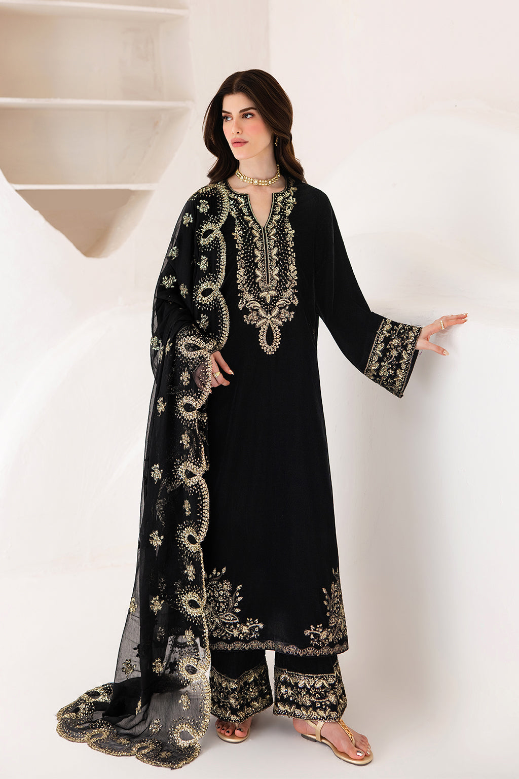 Emaan Adeel Vera Emaan Adeel | The Velvet Affair '26 image 1