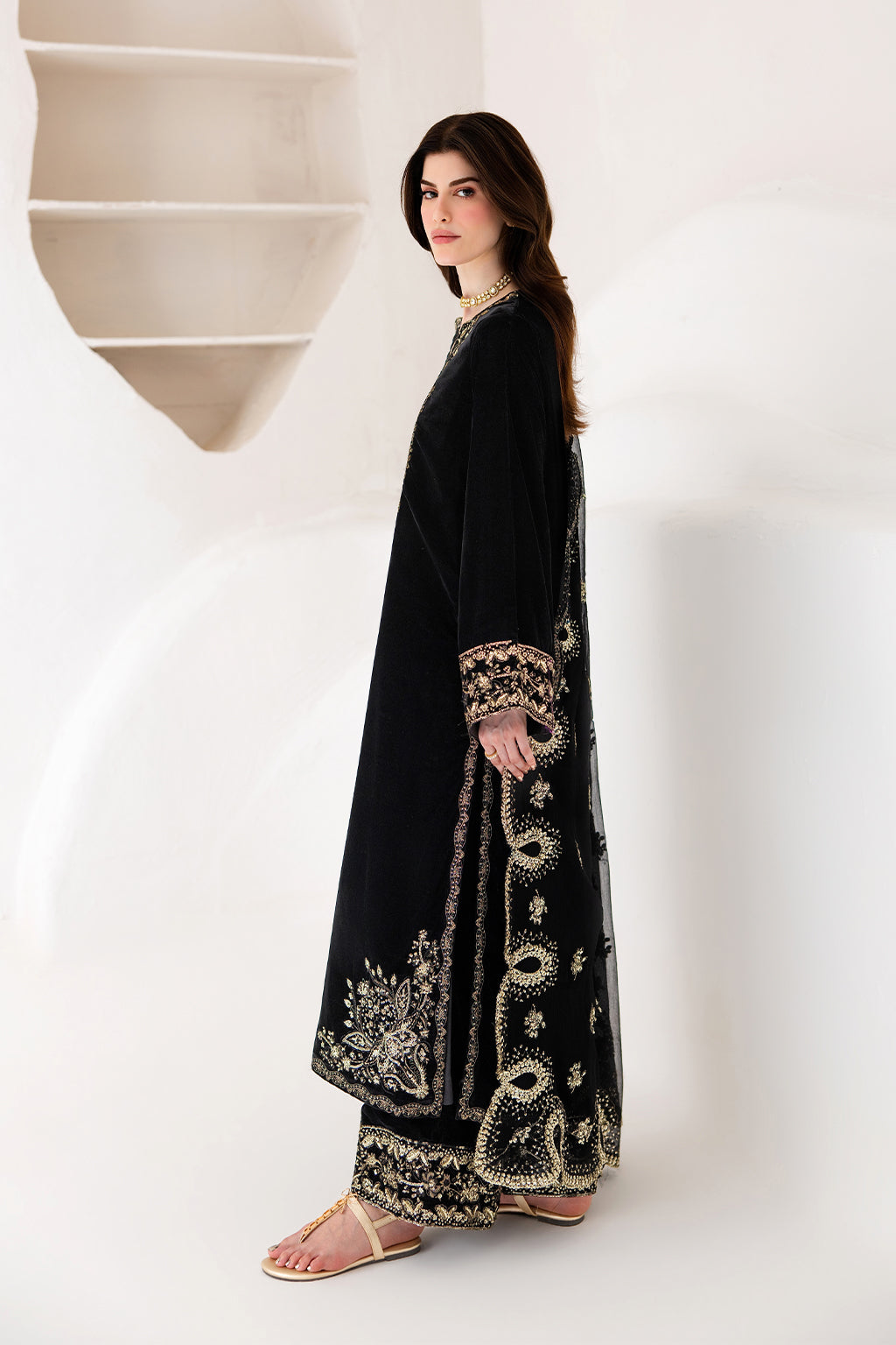 Emaan Adeel Vera Emaan Adeel | The Velvet Affair '26 image 6