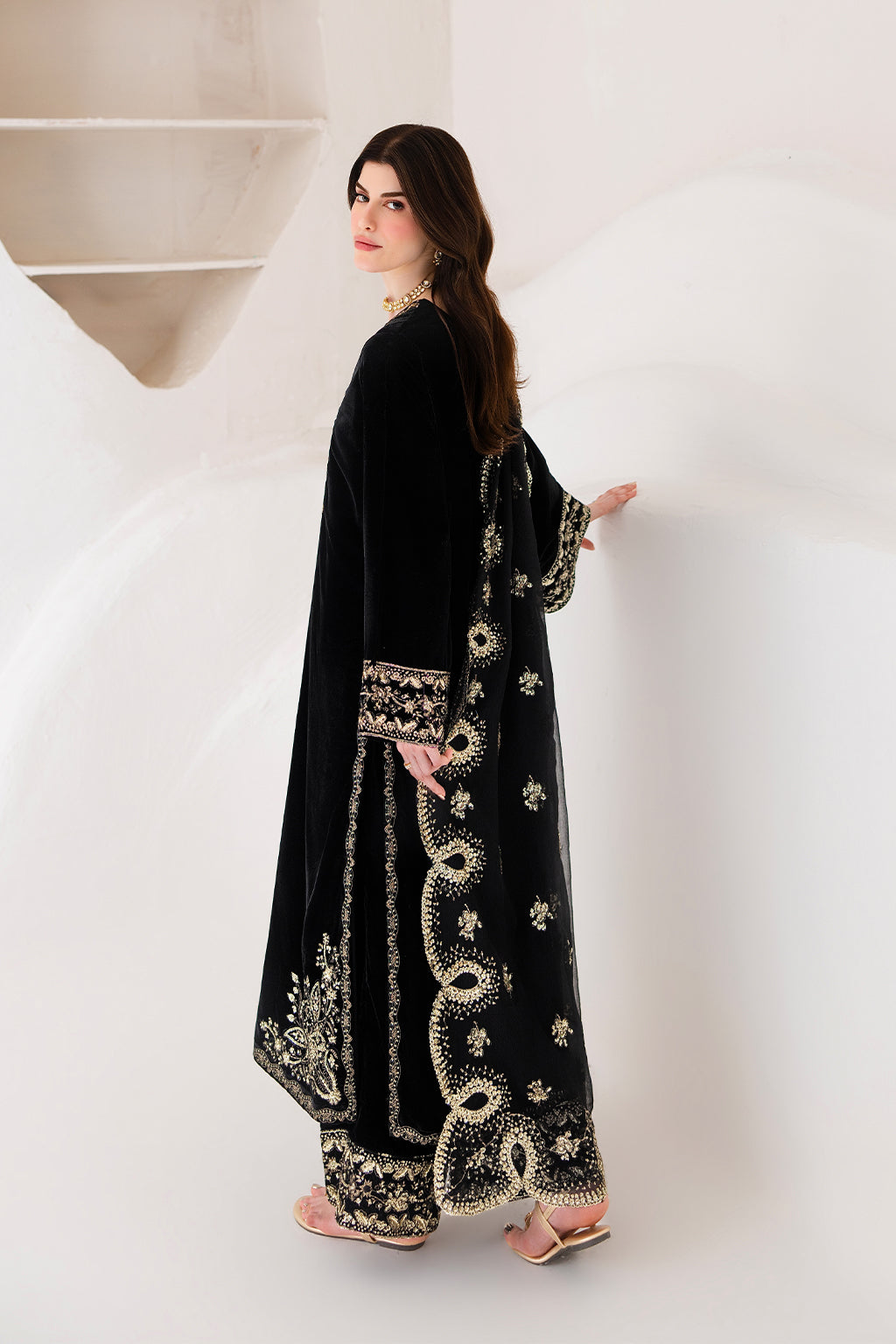 Emaan Adeel Vera Emaan Adeel | The Velvet Affair '26 image 7