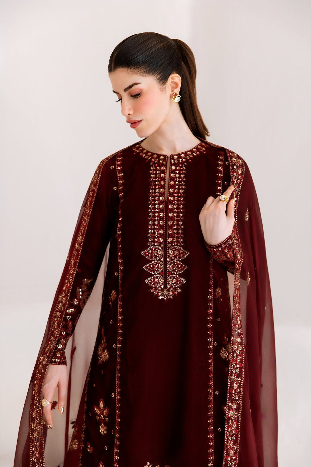Emaan Adeel Corinne Emaan Adeel | The Velvet Affair '26 image 2
