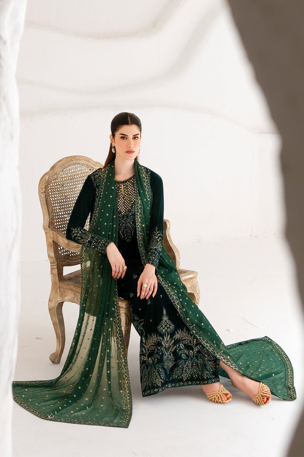 Emaan Adeel Amerotte Emaan Adeel | The Velvet Affair '26 image 8