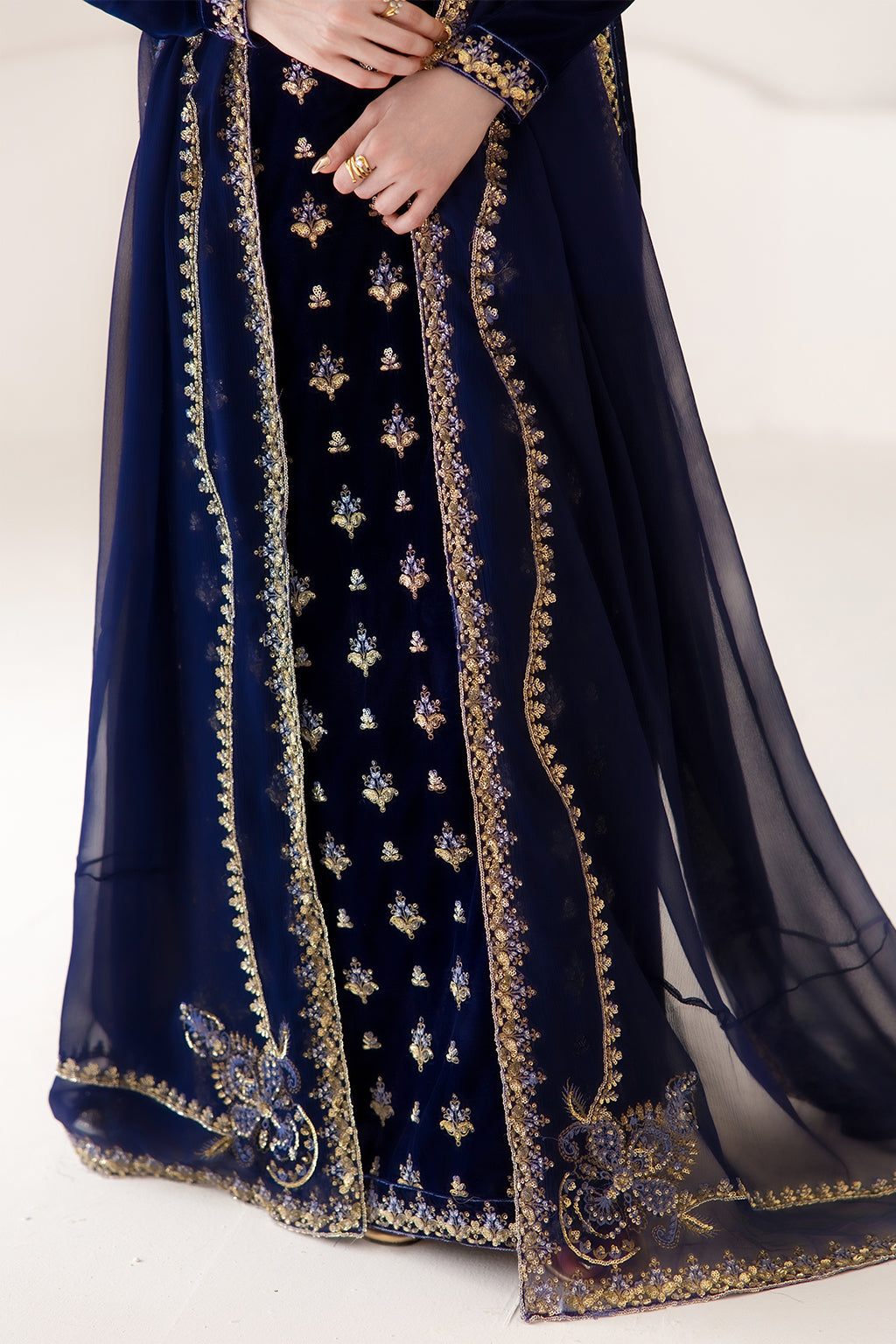 Emaan Adeel Esmeray Emaan Adeel | The Velvet Affair '26 image 7