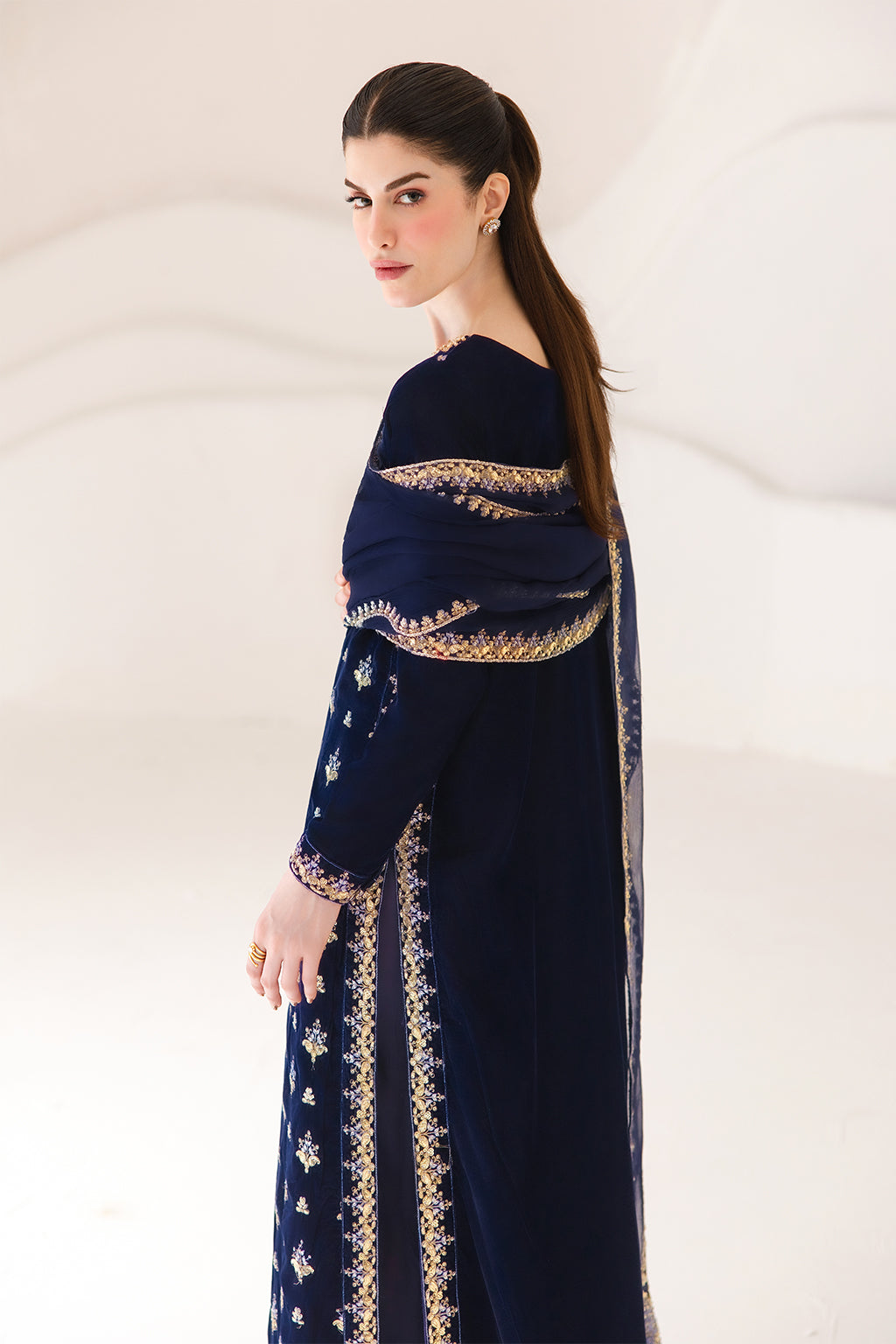 Emaan Adeel Esmeray Emaan Adeel | The Velvet Affair '26 image 5
