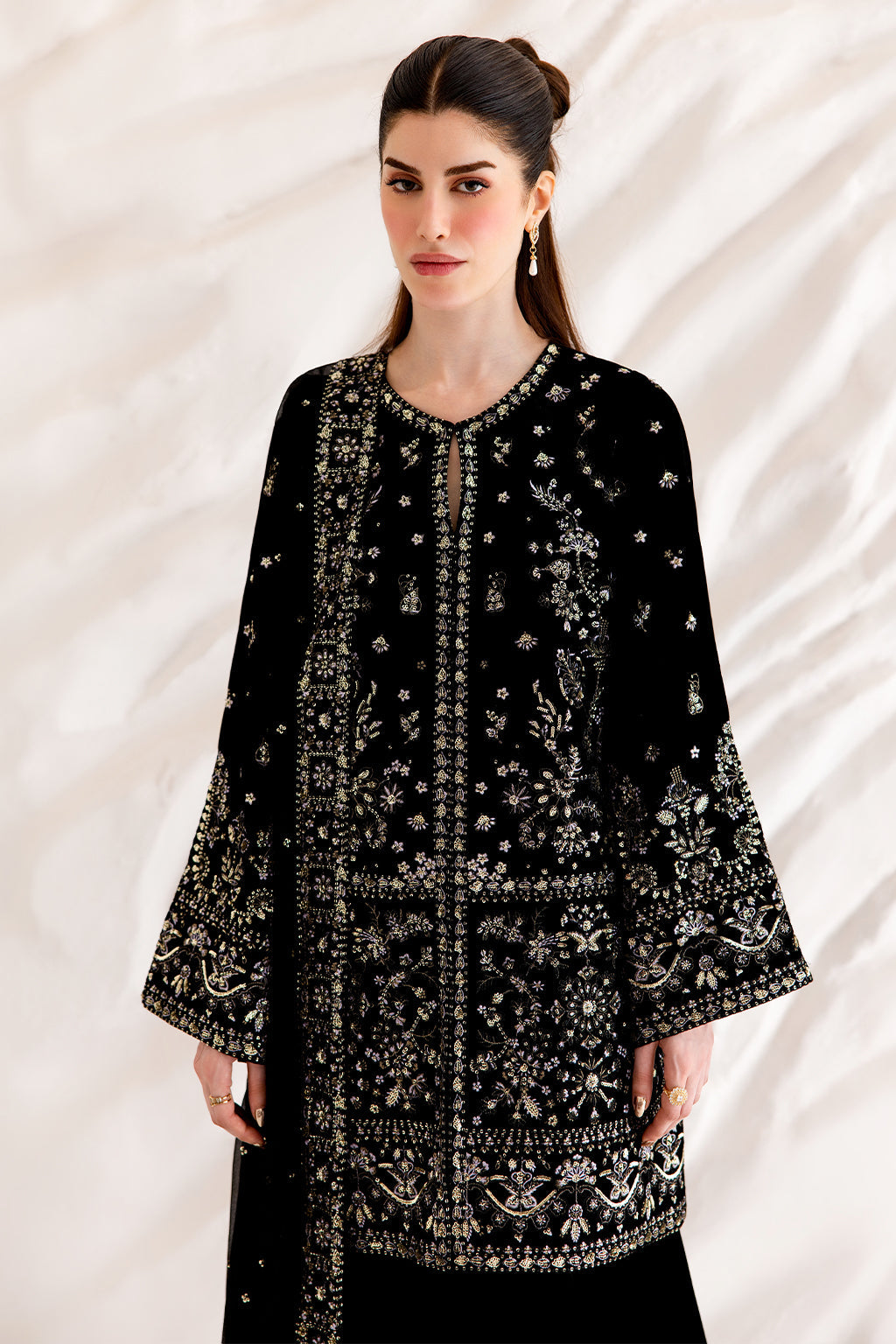 Emaan Adeel Livia Emaan Adeel | The Velvet Affair '26 image 2