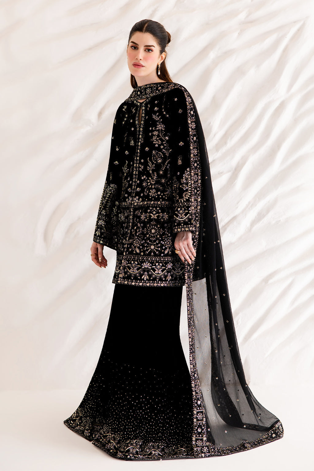 Emaan Adeel Livia Emaan Adeel | The Velvet Affair '26 image 4