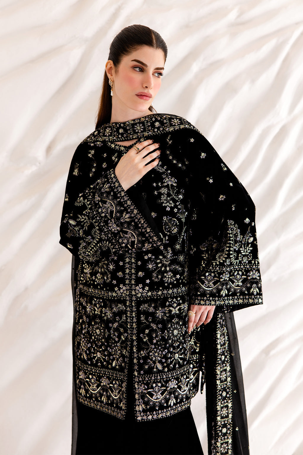 Emaan Adeel Livia Emaan Adeel | The Velvet Affair '26 image 5