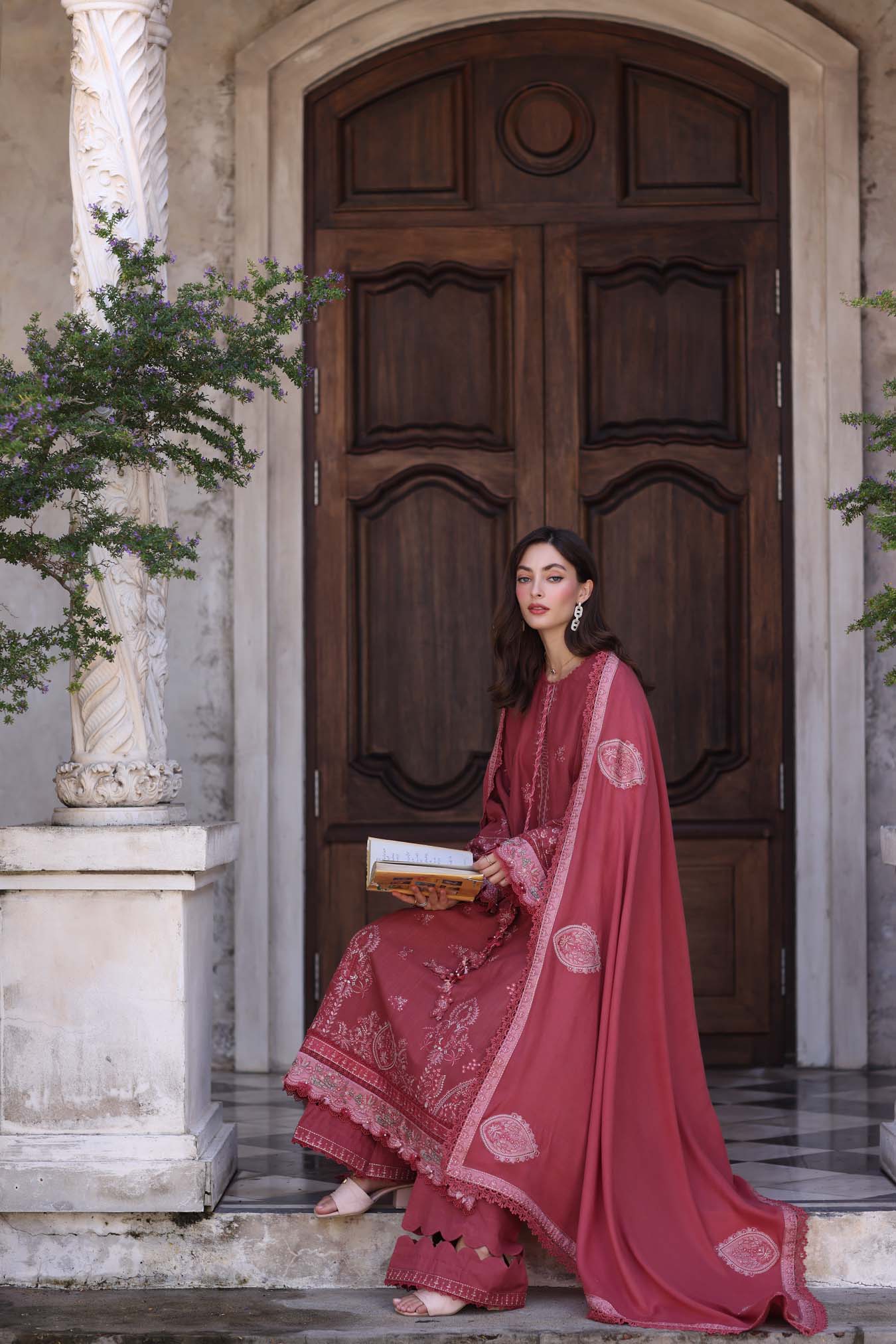 Saadia Asad Sienna Saadia Asad | Noor Luxury Winter Pashmina image 3