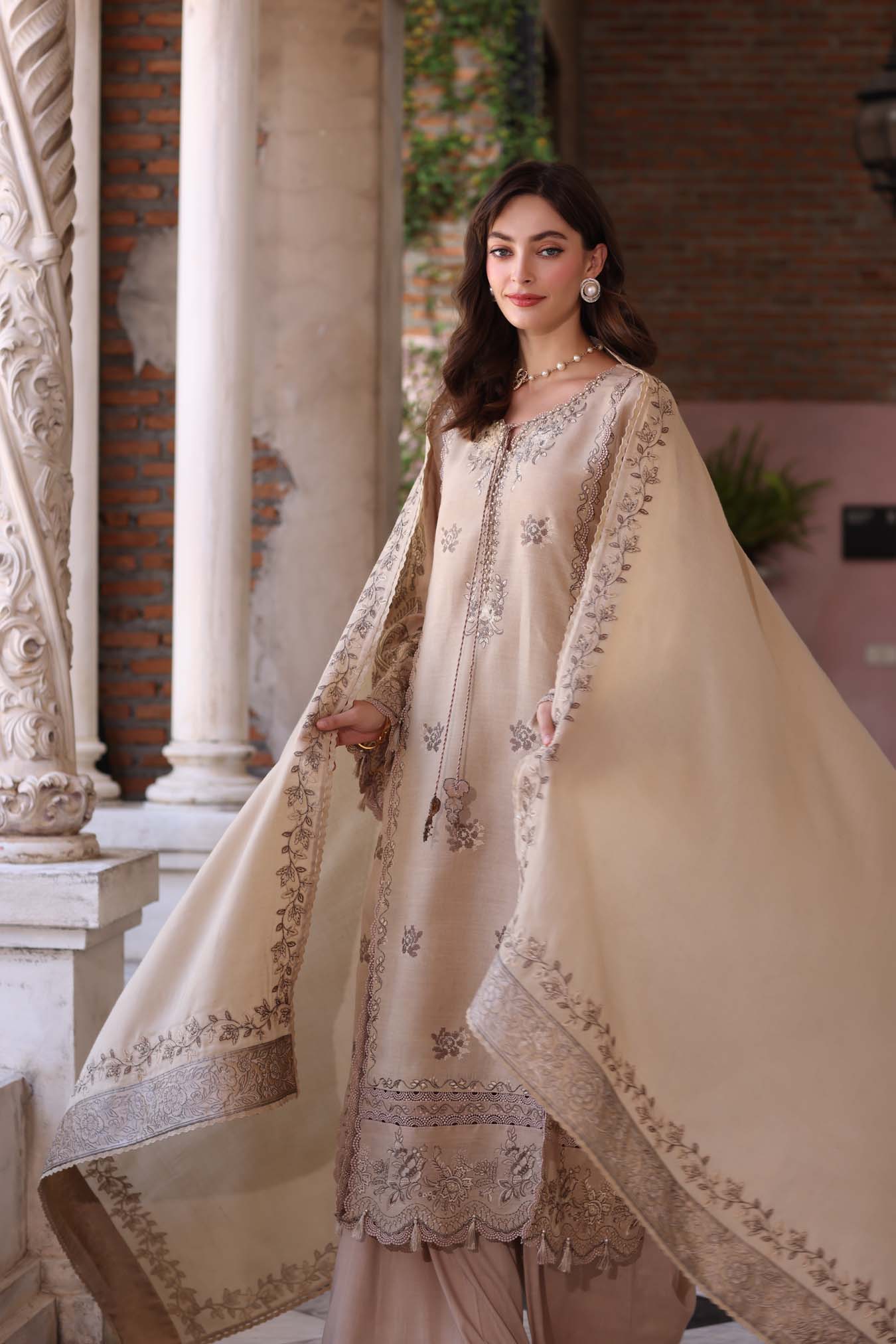 Saadia Asad Caramel Mist Saadia Asad | Noor Luxury Winter Pashmina image 3