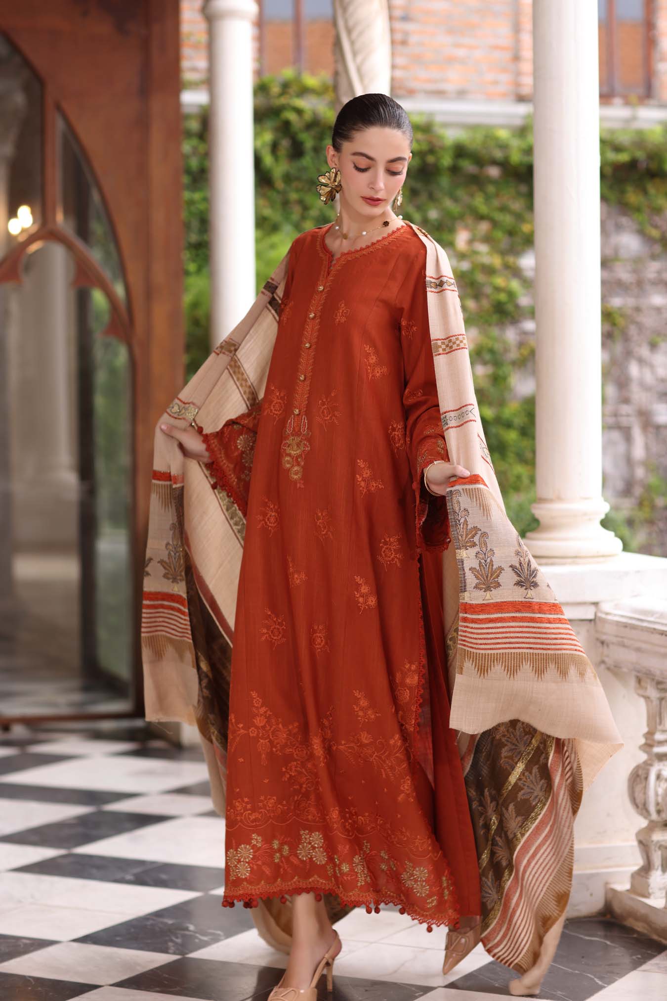 Saadia Asad Rustique Saadia Asad | Noor Luxury Winter Pashmina image 4