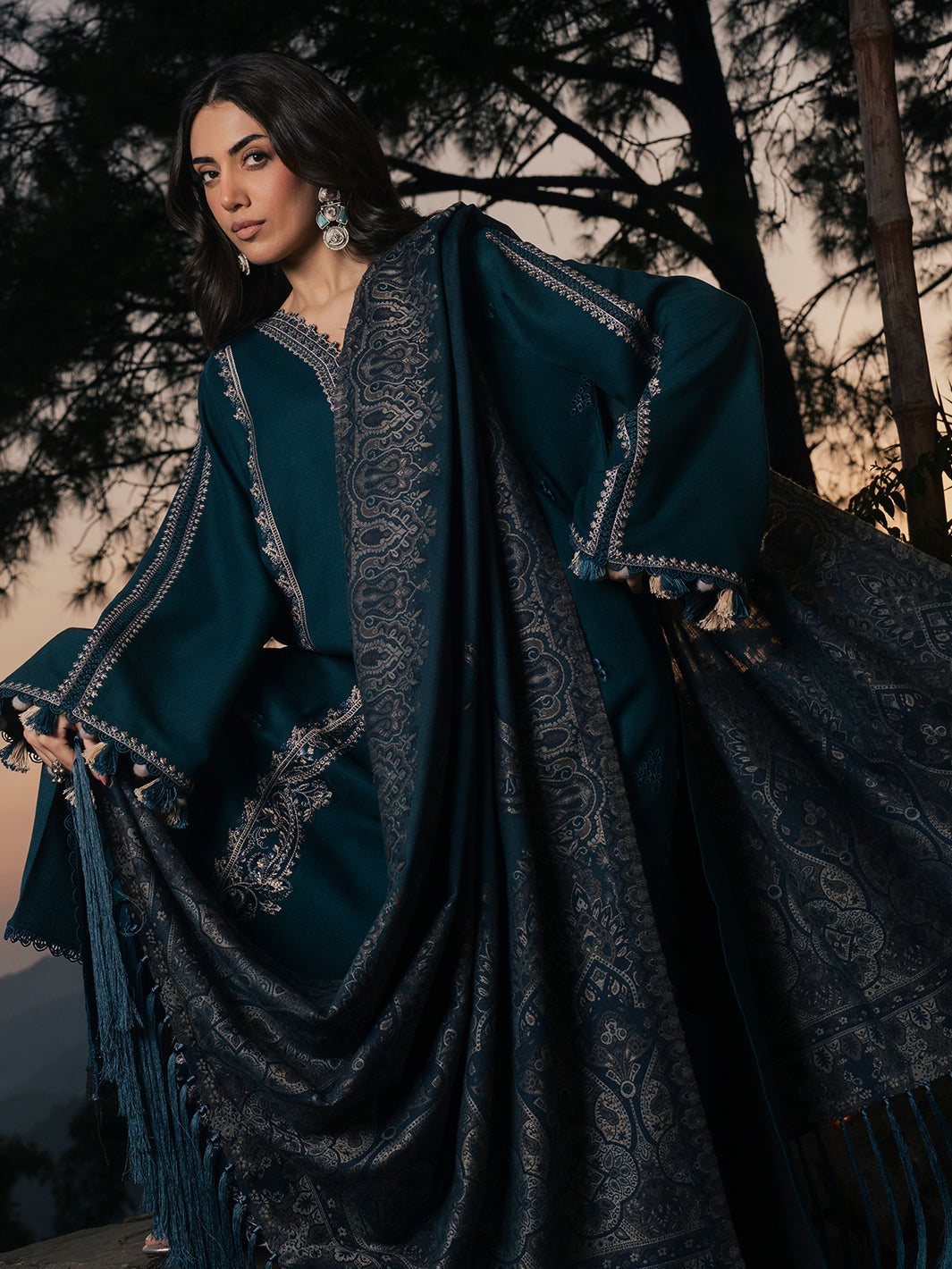 Izel ADAA Musafir Winter '26 Pakistani designer outfit look 9