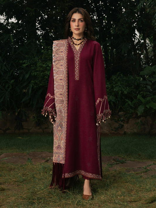 Izel AFROZE Musafir Winter '26 stitched Pakistani designer outfit look 1