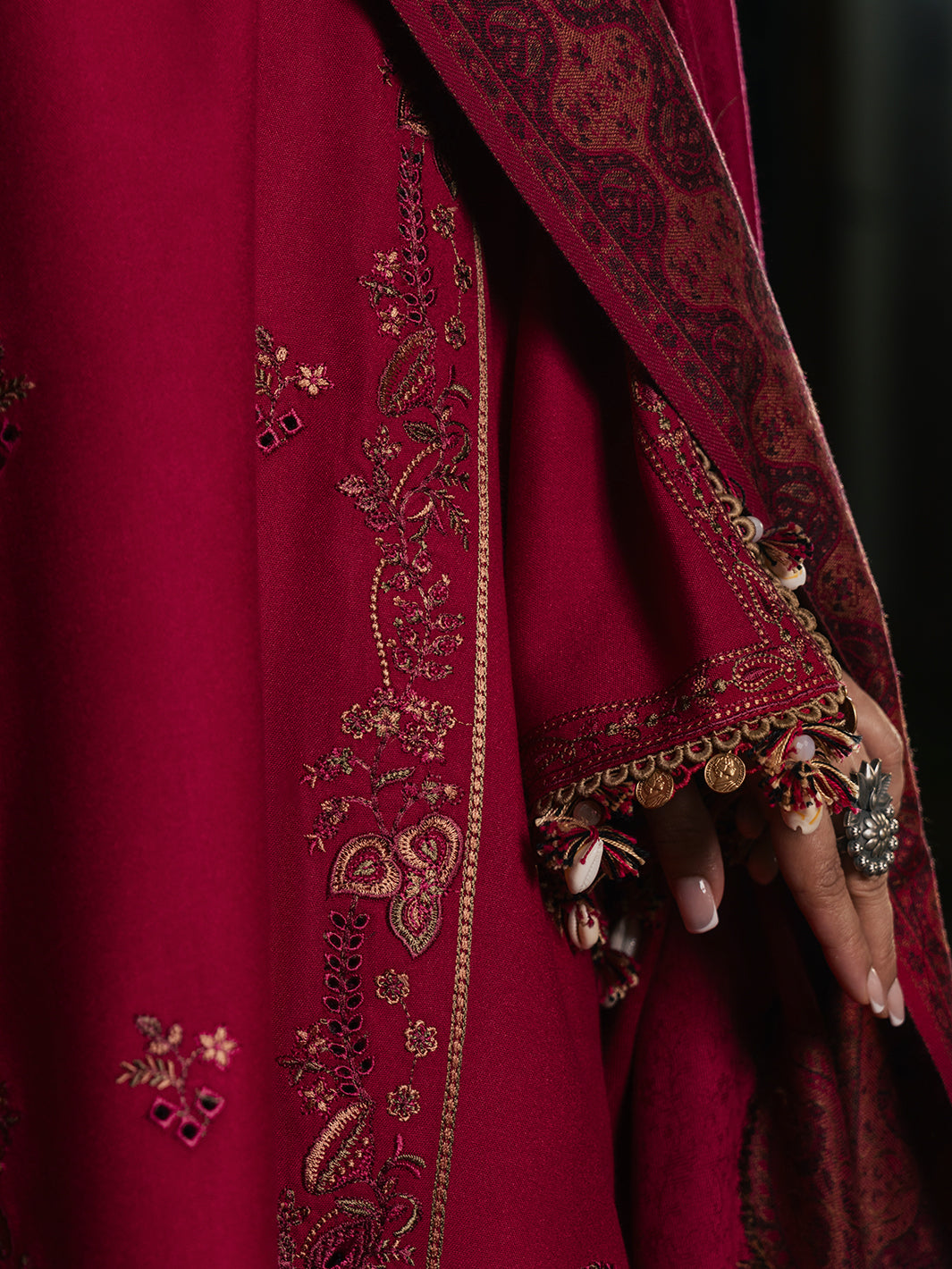Izel AROHA Musafir Winter '26 Pakistani designer outfit look 4