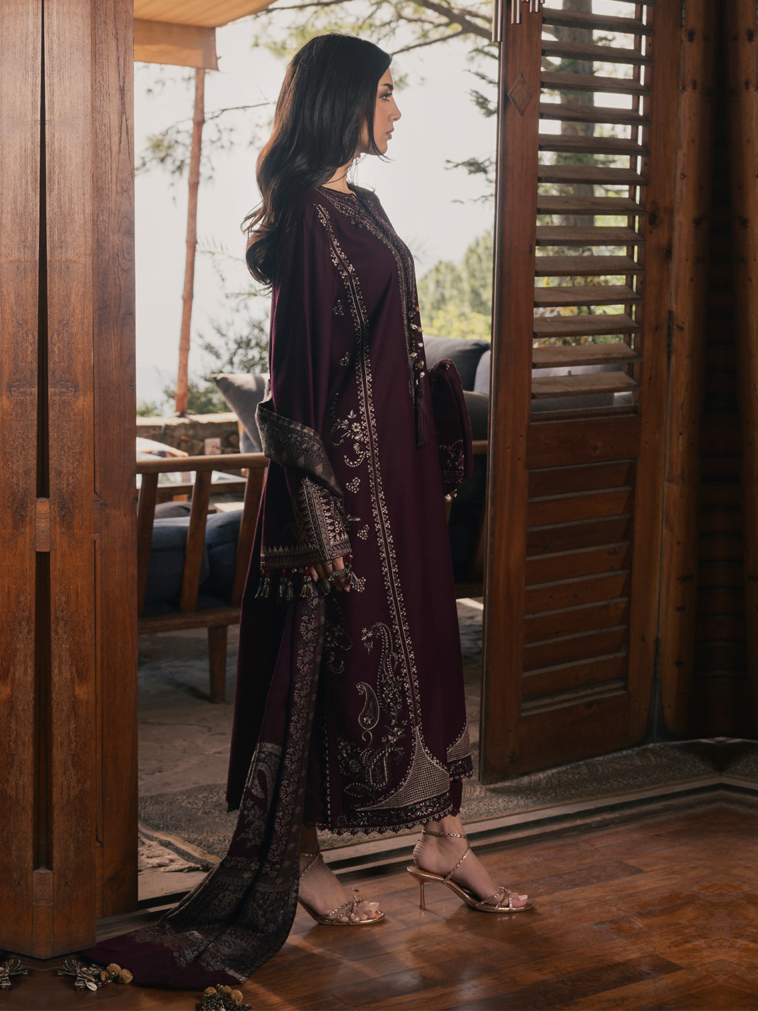 Izel AYLAH Musafir Winter '26 Pakistani designer outfit look 5