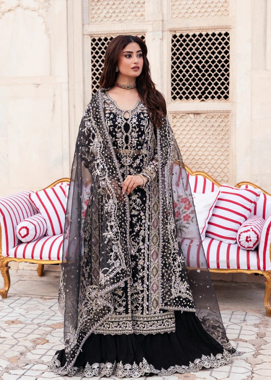 Kanwal Malik Maahi '26 Aman Black festive outfit